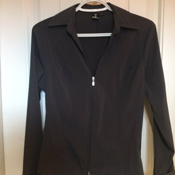 Zip-up blouse - Picture 1 of 4